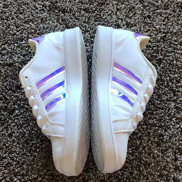 ADIDAS Grand Court Iridescent stripe women’s size 7 (kids size 5) - Picture 6 of 7